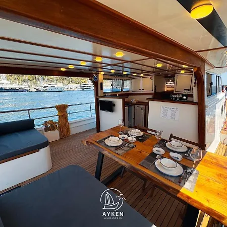 Ayken Boat * マルマリス